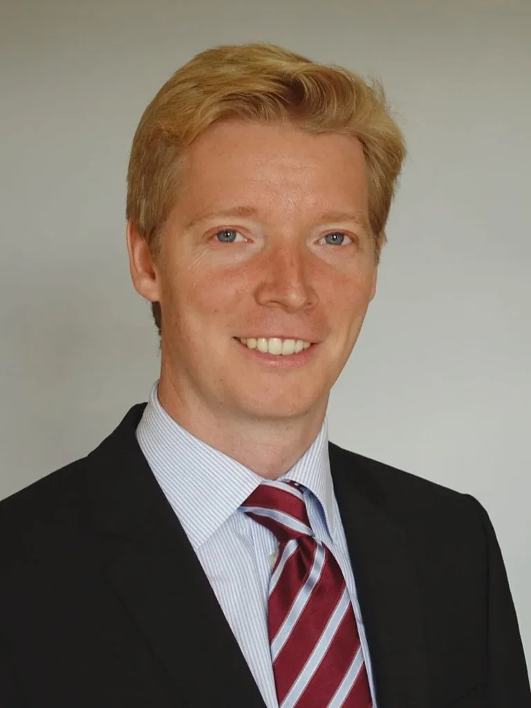 Dr. med. Konstantin Hollmann